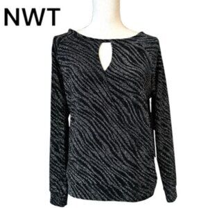 NWT GORGEOUS BLACK SILVER SPARKLE TOP MEDIUM #9